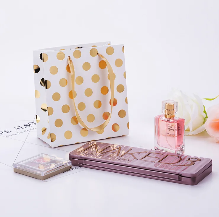 50pcs Paper Gift Jewelry Party handle Bag Food Carrier Bags foil luxurious gold Silver polka dot wedding baby shower party
50pcs Paper Gift Jewelry Party handle Bag Food Carrier Bags foil luxurious gold Silver polka dot wedding baby shower party