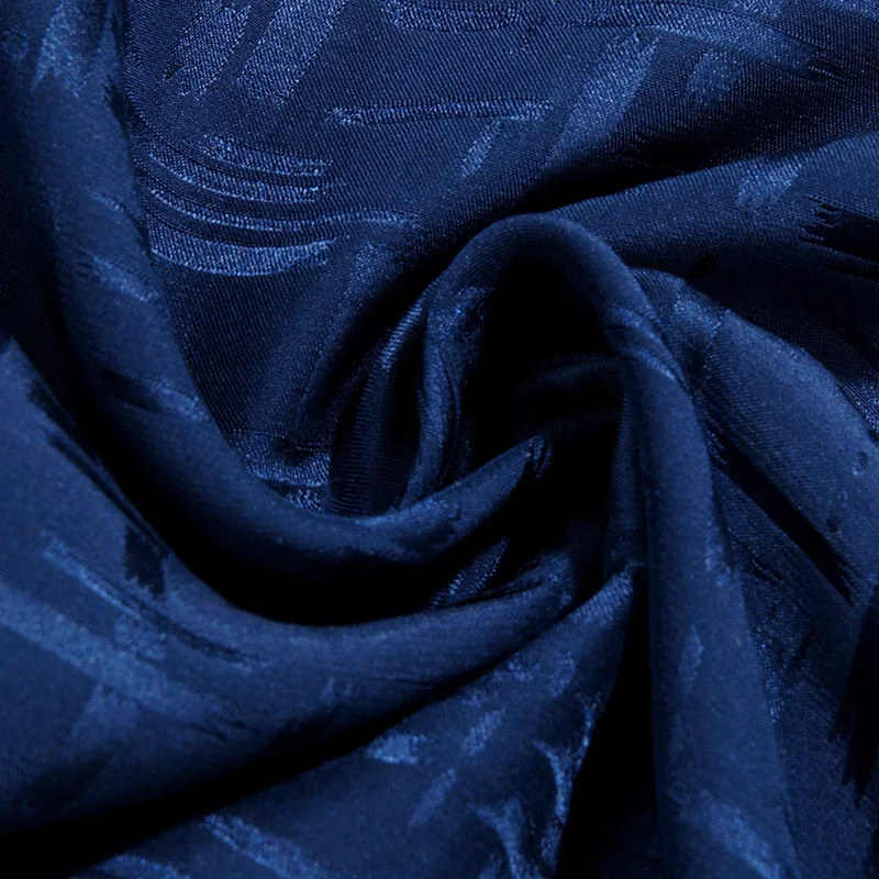 100% summer Men's blue and white silk, 2020 season, men's shirt, button, model 33a3 b21942
100% summer Men's blue and white silk, 2020 season, men's shirt, button, model 33a3 b21942