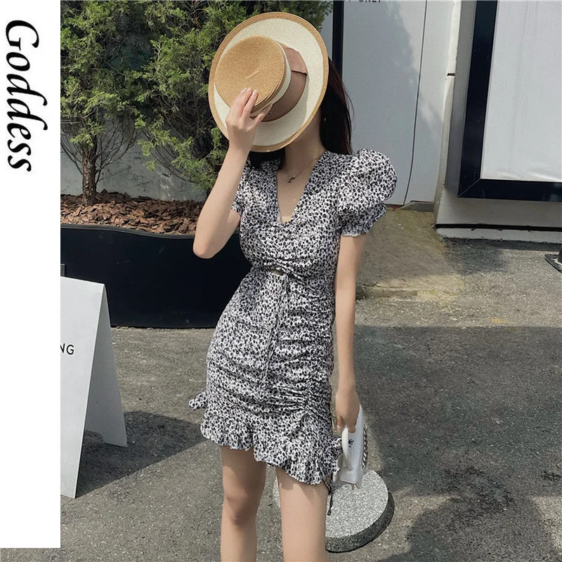 Summer Chic Short Sleeve Slim Mini Dress Sexy Elegant Bodycon Dress Women 2021 Casual French Floral Dress V-Neck Ruffles Korean 
Summer Chic Short Sleeve Slim Mini Dress Sexy Elegant Bodycon Dress Women 2021 Casual French Floral Dress V-Neck Ruffles Korean