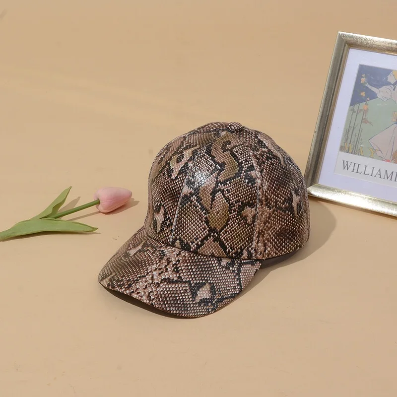 New European and American Unisex Snake Print Baseball Cap Outdoor Travel Retro Sunshade Cap Mountaineering CS Training Adult Cap
New European and American Unisex Snake Print Baseball Cap Outdoor Travel Retro Sunshade Cap Mountaineering CS Training Adult Cap