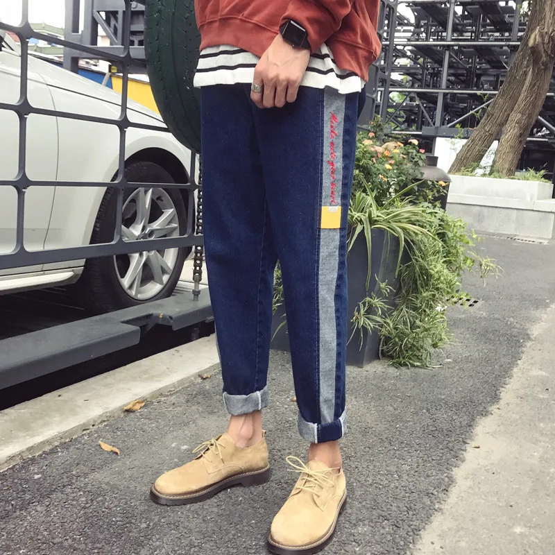 Spring Autumn 2020 elastic waist denim jeans male letter printed students casual slim pants hit color stitching youth trousers
Spring Autumn 2020 elastic waist denim jeans male letter printed students casual slim pants hit color stitching youth trousers