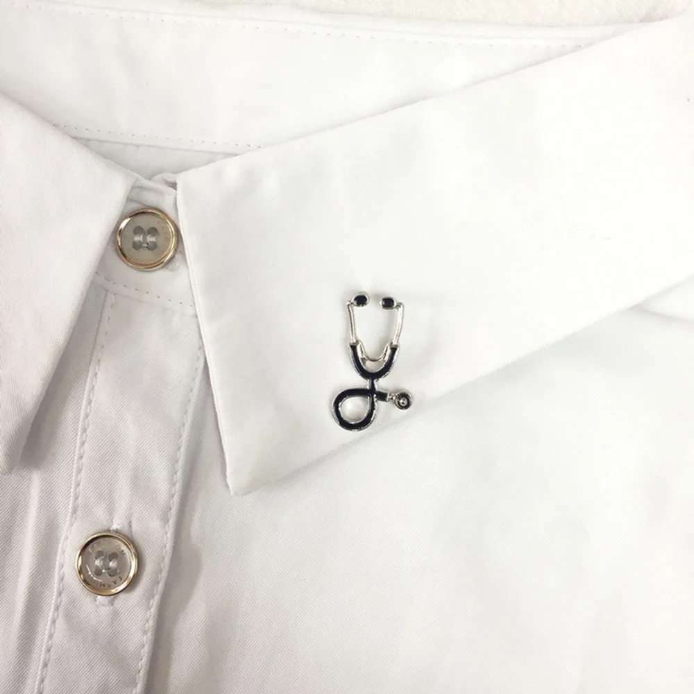 Creative Stethoscope Metal Brooch Cartoon Character Plastron Literary Pin Badge Badge Couples The Gift To Children
Creative Stethoscope Metal Brooch Cartoon Character Plastron Literary Pin Badge Badge Couples The Gift To Children