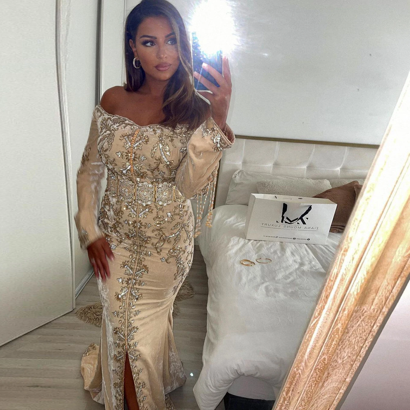 Платье женское для выпускного вечера с разрезом спереди, арабское вечернее платье с длинным рукавом, Русалка, с открытыми плечами, индивиду... 
Платье женское для выпускного вечера с разрезом спереди, арабское вечернее платье с длинным рукавом, Русалка, с открытыми плечами, индивиду...