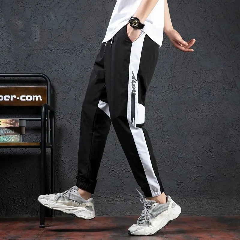 Casual Pants Men's Spring And Summer Korean Capris Hong Kong Style Loose Versatile Toe Band Student Sports Trend JoggerGym
Casual Pants Men's Spring And Summer Korean Capris Hong Kong Style Loose Versatile Toe Band Student Sports Trend JoggerGym