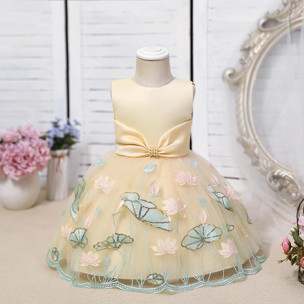 Four Seasons Korean Style Children Lotus Embroidery TuTu Costume Kid Wedding Flower Bridesmaid Dress for Girl of 0-4 Years Old
Four Seasons Korean Style Children Lotus Embroidery TuTu Costume Kid Wedding Flower Bridesmaid Dress for Girl of 0-4 Years Old