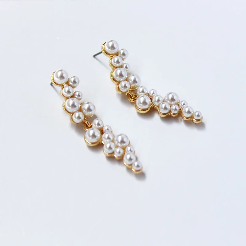 New Arrivals Trendy Gold Color Full Round Pearl Long Earrings for Women Bridal Wedding Party Pearls Fashion Jewelry Wholesale
New Arrivals Trendy Gold Color Full Round Pearl Long Earrings for Women Bridal Wedding Party Pearls Fashion Jewelry Wholesale