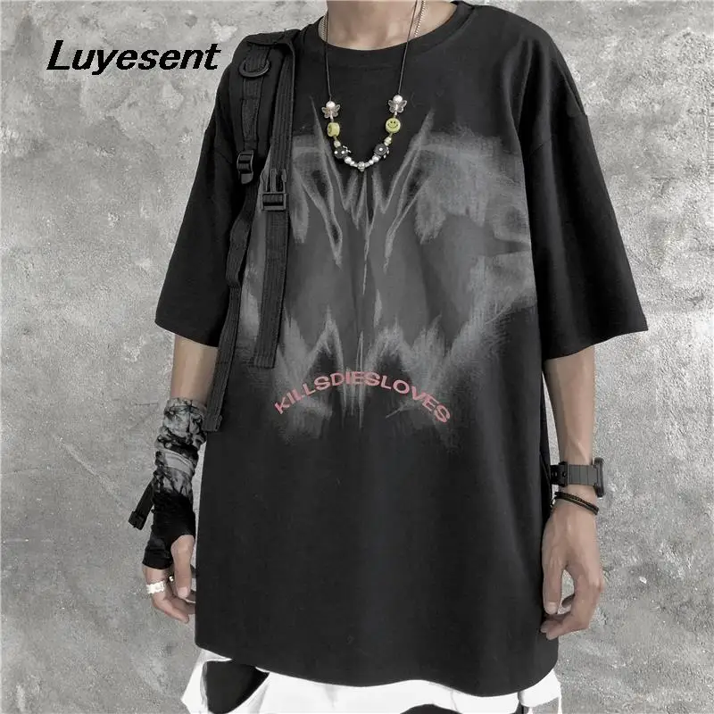 Dark Goth Unisex Girl Loose T Shirt Summer Lady O Neck Abstract Bat Letter Print Black White Harajuku T-shirt Street Casual Tops
Dark Goth Unisex Girl Loose T Shirt Summer Lady O Neck Abstract Bat Letter Print Black White Harajuku T-shirt Street Casual Tops