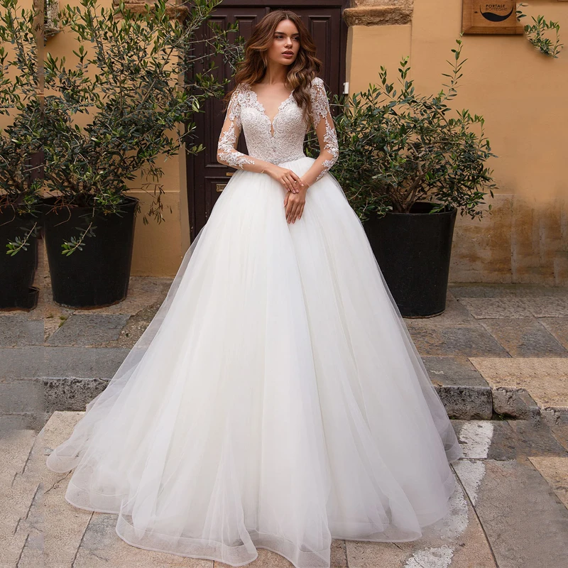 Elegant V-Neck Long Sleeve Applique Lace Buttons Tulle A-Line Wedding Dress 2022 Vestido De Noiva Bridal Gown
Elegant V-Neck Long Sleeve Applique Lace Buttons Tulle A-Line Wedding Dress 2022 Vestido De Noiva Bridal Gown