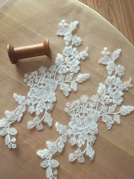 10 шт. белые кружевные нашивки с цветочной вышивкой, Китай 
10 шт. белые кружевные нашивки с цветочной вышивкой, Китай