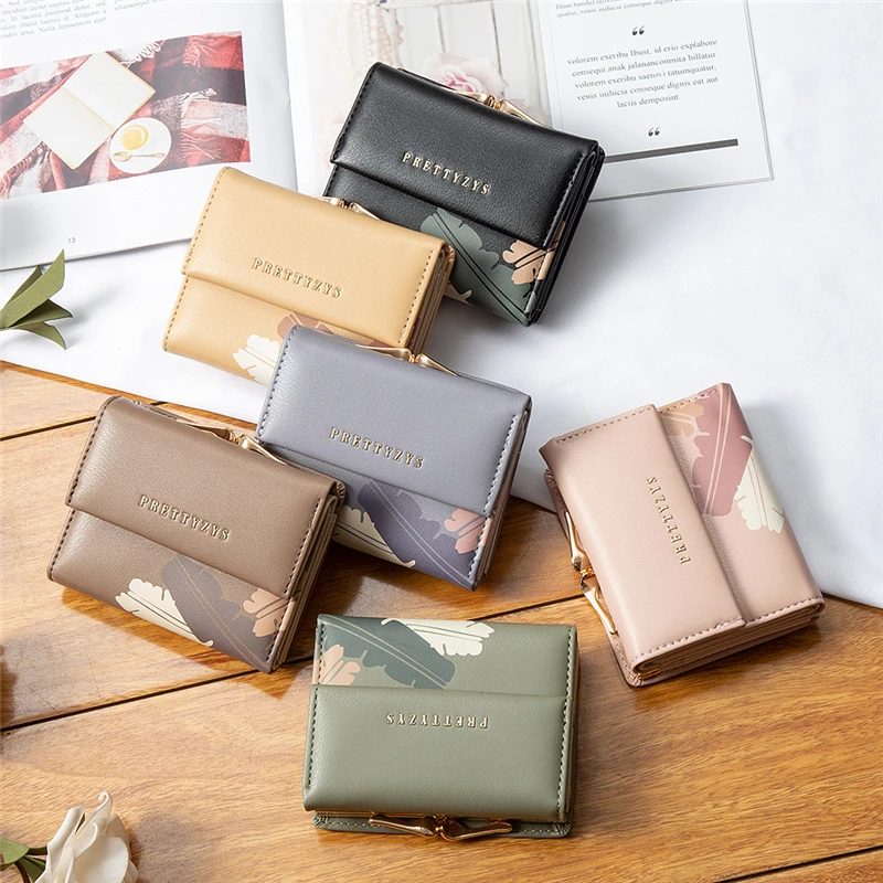New Fashion Women Short Purses Fresh Card Holder Coin Money Bag Soft Ladies Wallet Pu Leather Printed Female Wallets
New Fashion Women Short Purses Fresh Card Holder Coin Money Bag Soft Ladies Wallet Pu Leather Printed Female Wallets