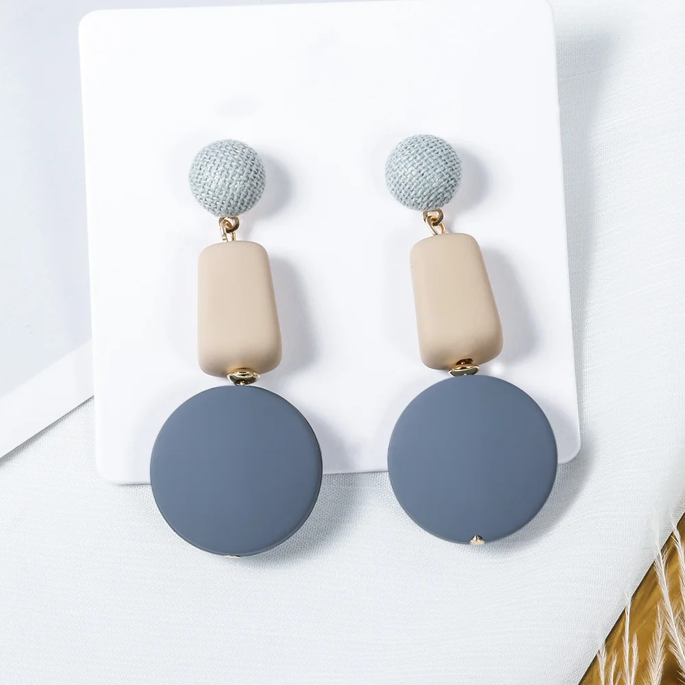 BFH New Fashion Round Long Wood Dangle Earrings For Women Vintage Geometric Round Drop Pendientes Earrings 2019 Female Jewelry
BFH New Fashion Round Long Wood Dangle Earrings For Women Vintage Geometric Round Drop Pendientes Earrings 2019 Female Jewelry