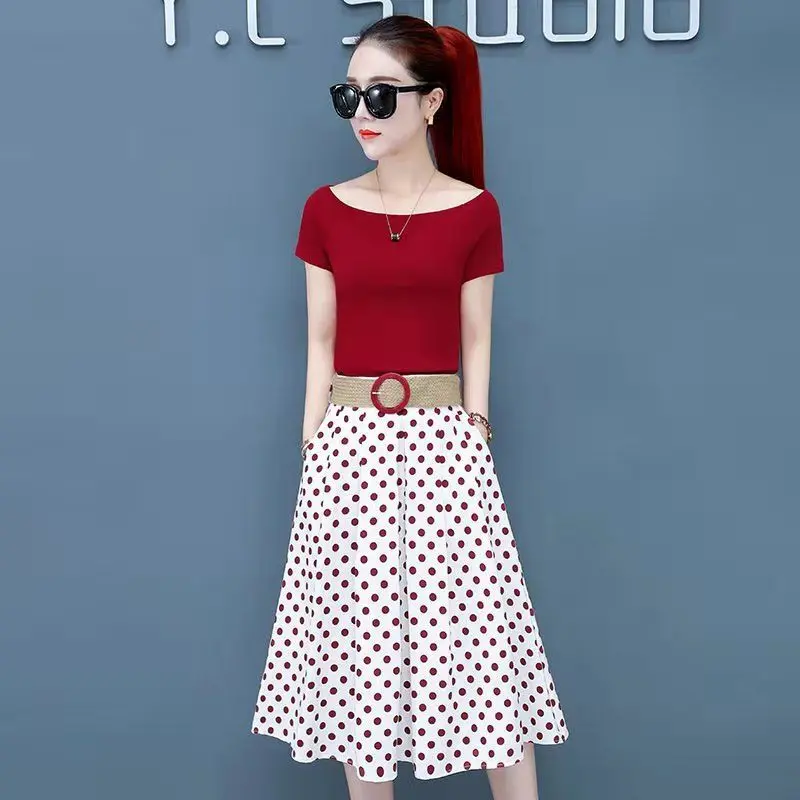 2021 Summer New Women Suit Short Sleeve Top and High Waist Dot Printed Midi Skirt Suits Fashion 2 Piece Sets Womens Outfits Y561
2021 Summer New Women Suit Short Sleeve Top and High Waist Dot Printed Midi Skirt Suits Fashion 2 Piece Sets Womens Outfits Y561