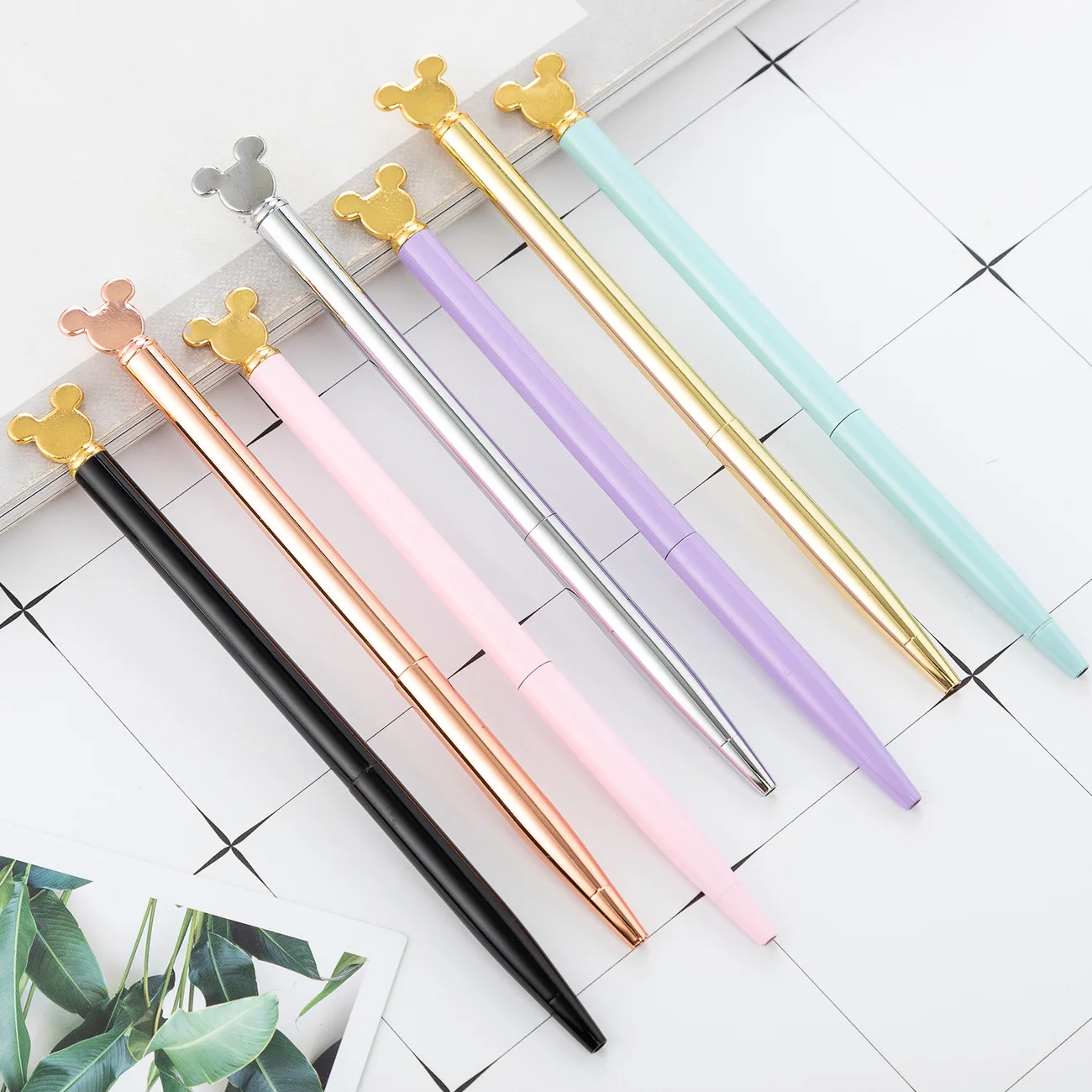28 Pcs/lot Cartoon Gift Metal Ballpoint Pen Cute Business Ball Pens Signature Pen Office School Writing Supplies
28 Pcs/lot Cartoon Gift Metal Ballpoint Pen Cute Business Ball Pens Signature Pen Office School Writing Supplies