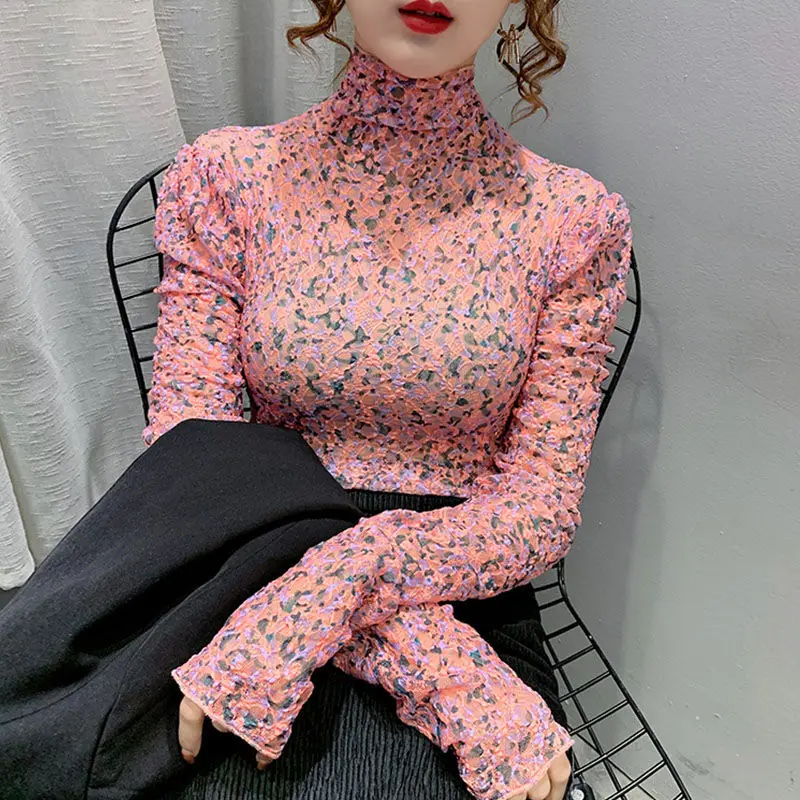 Floral high neck T-shirt women's autumn and winter lace bottoming shirt sexy western style long-sleeved top slim slimming
Floral high neck T-shirt women's autumn and winter lace bottoming shirt sexy western style long-sleeved top slim slimming