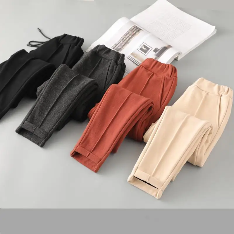 Брюки женские шерстяные прямые с эластичной высокой талией, повседневные свободные штаны, теплые офисные зимние уличные, большие размеры
Брюки женские шерстяные прямые с эластичной высокой талией, повседневные свободные штаны, теплые офисные зимние уличные, большие размеры