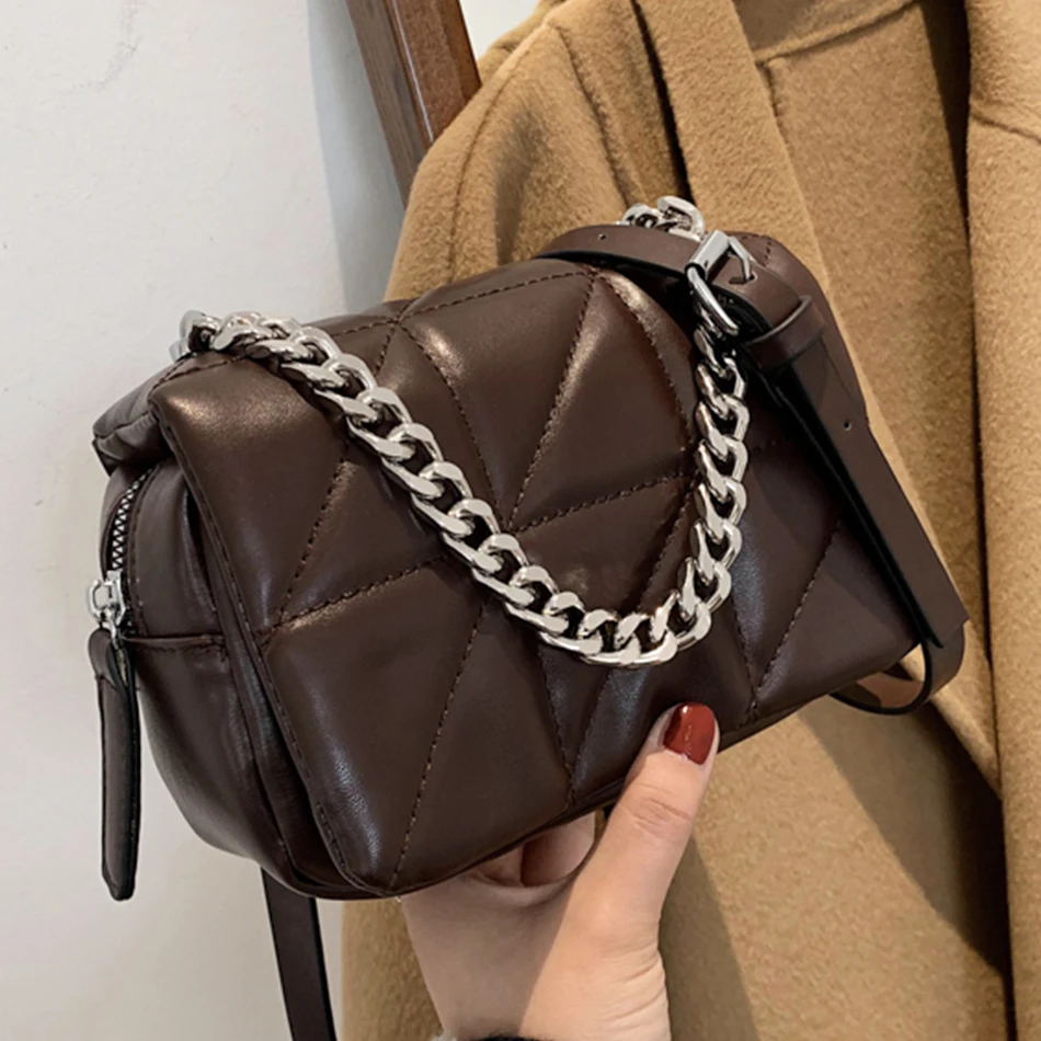 Fashion Embroidery Thread Small Flap Bag Pu Leather Shoulder Bags for Women 2021 Trending Female Crossbody Bag Designer Handbags
Fashion Embroidery Thread Small Flap Bag Pu Leather Shoulder Bags for Women 2021 Trending Female Crossbody Bag Designer Handbags