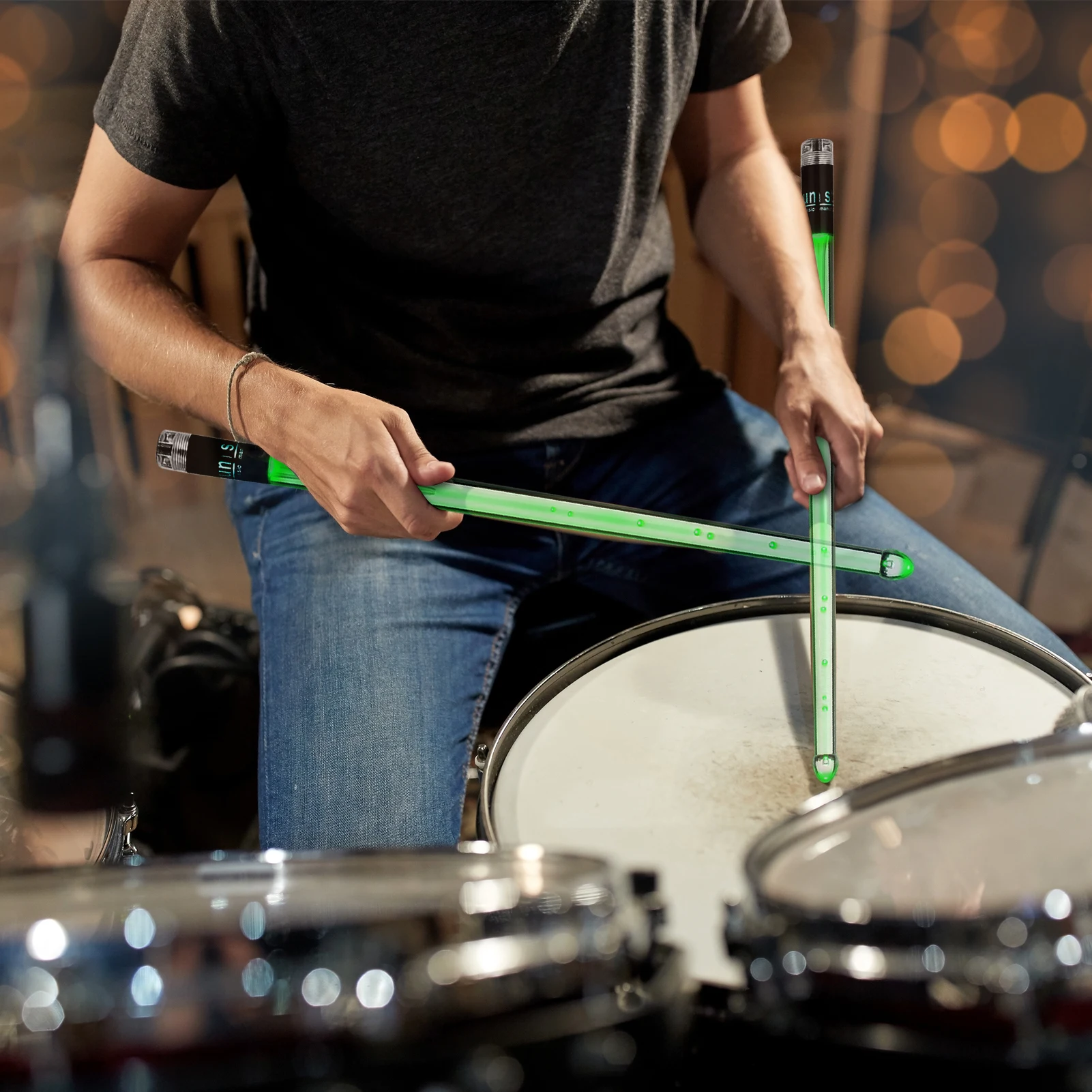 A Pair of Glow Drumsticks 15-Colors Light Drumstick Light Up Drumsticks Jazz Drumstick Drum Accessories
A Pair of Glow Drumsticks 15-Colors Light Drumstick Light Up Drumsticks Jazz Drumstick Drum Accessories