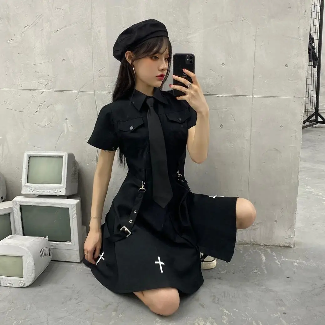 Gothic Clothing Women's Dress College Dark Style Harajuku Dress Pocket Personality Cross Metal Chic Dress 2021 New Spring Summer
Gothic Clothing Women's Dress College Dark Style Harajuku Dress Pocket Personality Cross Metal Chic Dress 2021 New Spring Summer