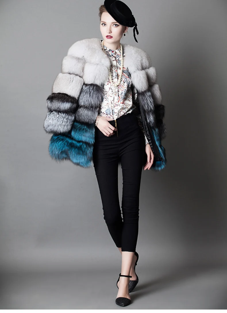 FURSARCAR Luxury Real Silver Fox Fur Coat Women Autumn&Winter Warm Outerwear 70cm Length Fashion High Street Female Fur Jacket
FURSARCAR Luxury Real Silver Fox Fur Coat Women Autumn&Winter Warm Outerwear 70cm Length Fashion High Street Female Fur Jacket