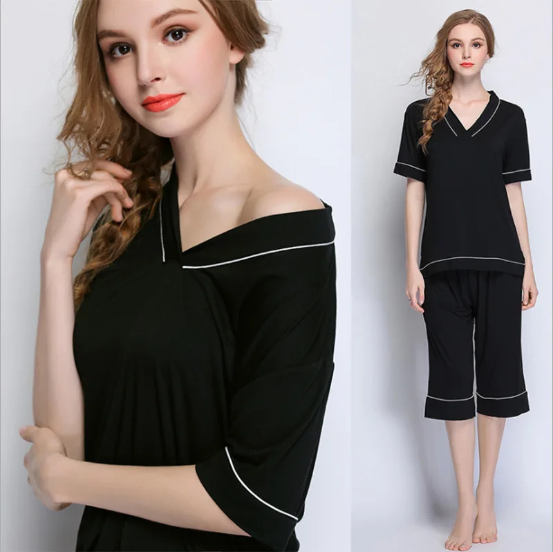 Пижамный комплект Женский из модала и брюк с коротким рукавом
Пижамный комплект Женский из модала и брюк с коротким рукавом