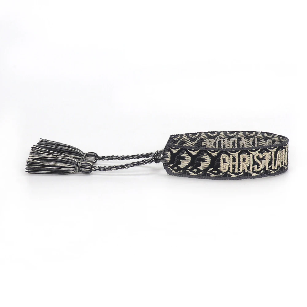 2021 New Embroidery Bracelet Retro Fashion Men And Women Wrist Double-sided Woven Couple Hand With Gift
2021 New Embroidery Bracelet Retro Fashion Men And Women Wrist Double-sided Woven Couple Hand With Gift