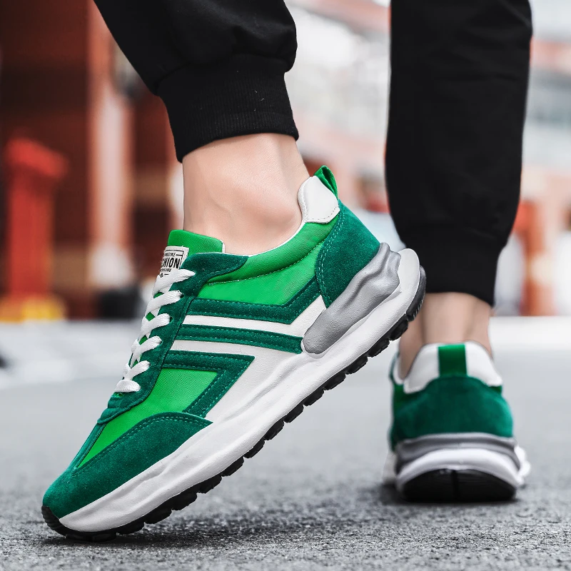 The new men's flat is very evil, fashionable outdoor fitness jogging shoes, casual Forrest Gump shoes,outdoor sports men's shoes
The new men's flat is very evil, fashionable outdoor fitness jogging shoes, casual Forrest Gump shoes,outdoor sports men's shoes
