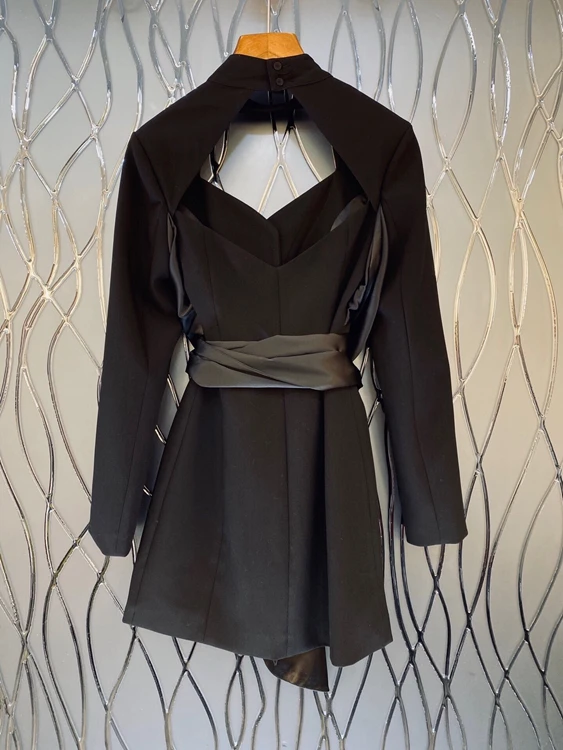 2021 early spring new women's round neck hollow lace-up knotted waist long-sleeved A-line dress 109
2021 early spring new women's round neck hollow lace-up knotted waist long-sleeved A-line dress 109