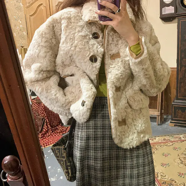 Fur all in one coat female imitation rabbit fur grass winter new warm versatile sweet short plush coat
Fur all in one coat female imitation rabbit fur grass winter new warm versatile sweet short plush coat