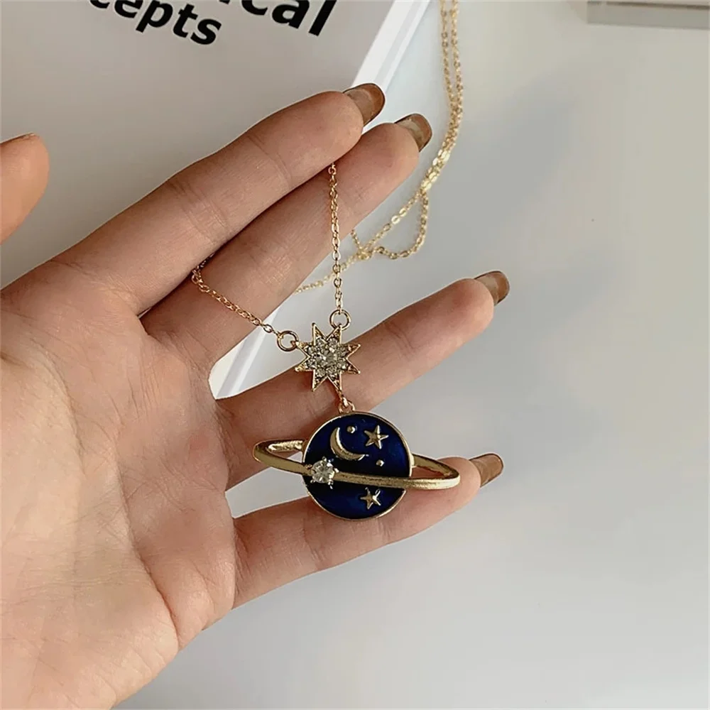 

Elegant Rhinestone Planet Saturn Pendant Necklace for Women Exquisite Clavicle Long Sweater Chain Choker Bowknot Fine Jewelry