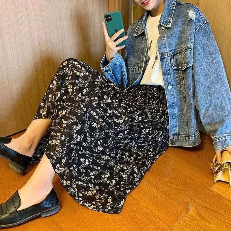 Skirts Women Summer Chiffon Floral Retro Soft Elegant 3 Colors Female Tender Harajuku Holiday Romantic Leisure Fashion Classic
Skirts Women Summer Chiffon Floral Retro Soft Elegant 3 Colors Female Tender Harajuku Holiday Romantic Leisure Fashion Classic