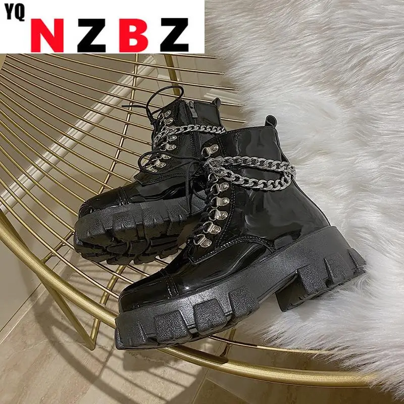 British Motorcycle Lace-up Winter Boots Women's Vintage Knight Boots New Patent Leather Chunky Heel Heel Bottom Ins Ankle Boots
British Motorcycle Lace-up Winter Boots Women's Vintage Knight Boots New Patent Leather Chunky Heel Heel Bottom Ins Ankle Boots