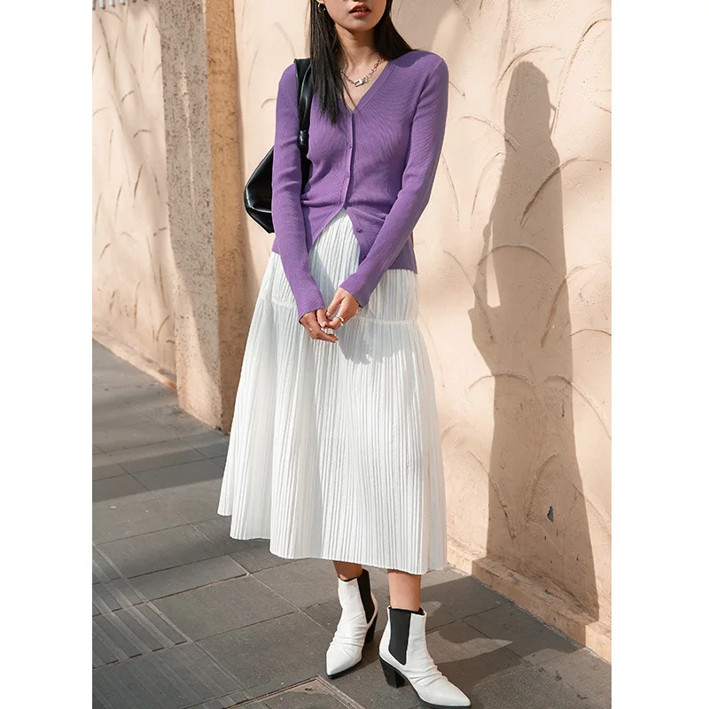 Mulan 2021 spring new Korean SLIM STRAIGHT textured top elastic V-neck knitted cardigan women's 26023
Mulan 2021 spring new Korean SLIM STRAIGHT textured top elastic V-neck knitted cardigan women's 26023