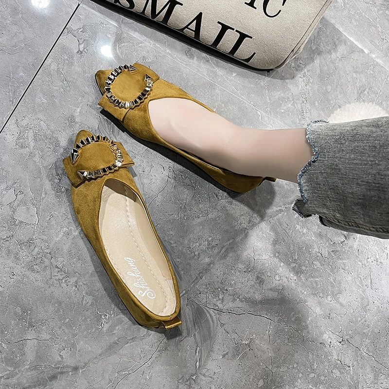 2021 New Women's Shoes Flats Pointed Toe Black Loafers Metal Boat Shoes Flock Comfortable Shoes Zapatos Mujer Plus Size 35-43
2021 New Women's Shoes Flats Pointed Toe Black Loafers Metal Boat Shoes Flock Comfortable Shoes Zapatos Mujer Plus Size 35-43