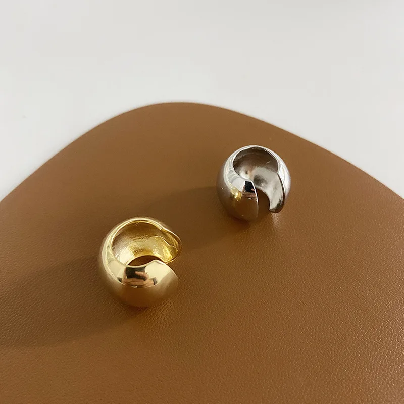 Gold Ball sphere ear cuff earrings without piercing women men minimalist plain punk earcuff rock hip-hop cool jewelry
Gold Ball sphere ear cuff earrings without piercing women men minimalist plain punk earcuff rock hip-hop cool jewelry