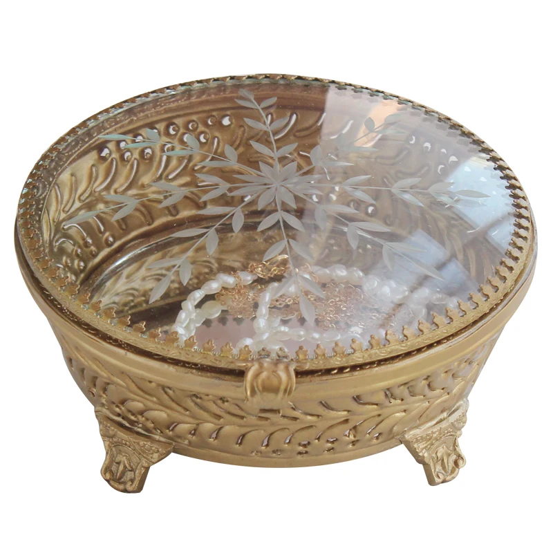 Brass French Retro Jewelry Jewelry Box Necklace Pattern Glass Light Luxury Ornaments Vintage Style
Brass French Retro Jewelry Jewelry Box Necklace Pattern Glass Light Luxury Ornaments Vintage Style