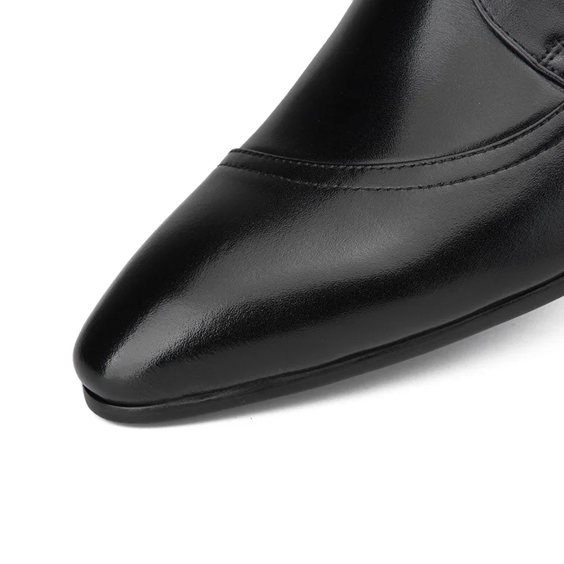 Men's Shoes
Men's Shoes