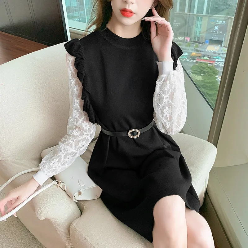 Женское трикотажное платье-свитер с кружевным рукавом и поясом
Женское трикотажное платье-свитер с кружевным рукавом и поясом