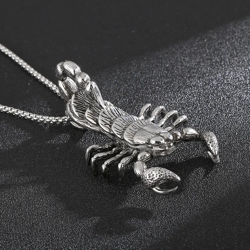 HaoYi Stainless Steel Scorpion Pendant Necklace For Men Fashion Personality Vintage Jewelry 
HaoYi Stainless Steel Scorpion Pendant Necklace For Men Fashion Personality Vintage Jewelry