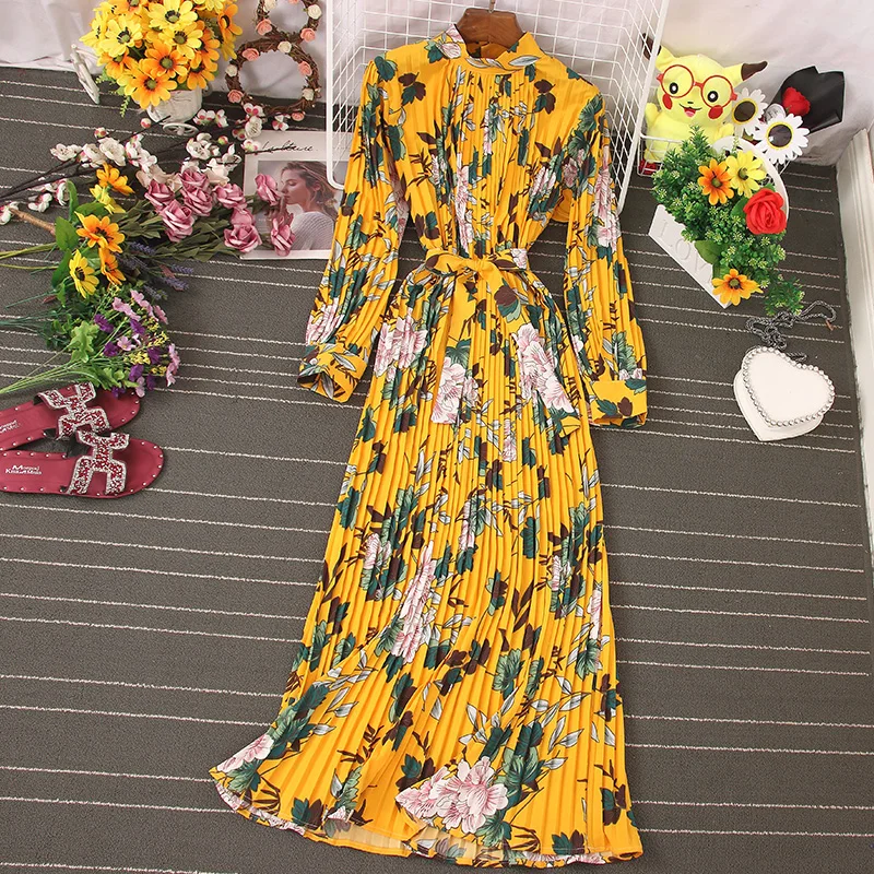 Autumn New Dress Temperament Turtleneck Waist Slim Long Sleeves Lace Up Wild FloralRetro temperament over th pleated long dress
Autumn New Dress Temperament Turtleneck Waist Slim Long Sleeves Lace Up Wild FloralRetro temperament over th pleated long dress