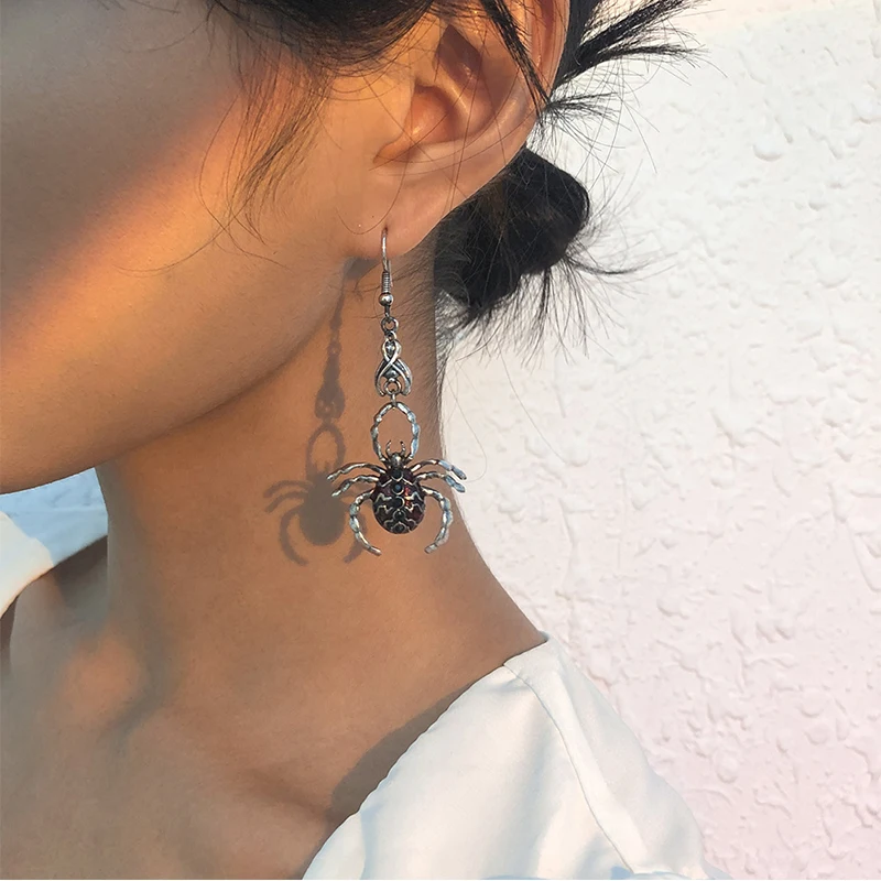 Women's Earrings Classic Spider Dark Black Earrings in Europe Personality and Funny Design Earrings Girl's Unusual Earrings
Women's Earrings Classic Spider Dark Black Earrings in Europe Personality and Funny Design Earrings Girl's Unusual Earrings