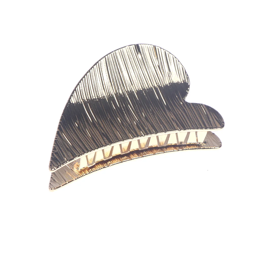 Metal Heart Shape Hair Claw Clip Jewelry Gift For Women Girl Gold Silver New Hair Claw Hair Clips Hair Accessories
Metal Heart Shape Hair Claw Clip Jewelry Gift For Women Girl Gold Silver New Hair Claw Hair Clips Hair Accessories
