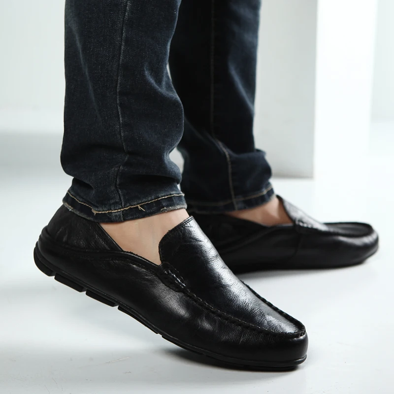 2019 Leather Men Casual Shoes Luxury Mens Loafers Moccasins Breathable Slip on Black Driving Shoes Plus Size 38-47
2019 Leather Men Casual Shoes Luxury Mens Loafers Moccasins Breathable Slip on Black Driving Shoes Plus Size 38-47