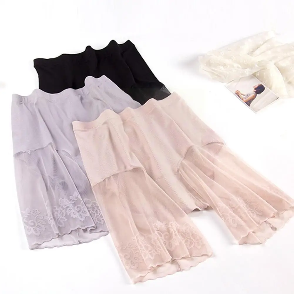 Summer New Lace Safety Pants Shorts Under Skirt Female For Women Cool Thin Large Pants Silk Safety Elasticity Underdress Shorts
Summer New Lace Safety Pants Shorts Under Skirt Female For Women Cool Thin Large Pants Silk Safety Elasticity Underdress Shorts