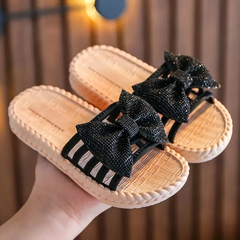 New Summer Girls Sandals Slides Kids Beach Sandals Pleated Ruffles Princess Sweet Kids Slippers for Bath Swimming Indoor Outdoor
New Summer Girls Sandals Slides Kids Beach Sandals Pleated Ruffles Princess Sweet Kids Slippers for Bath Swimming Indoor Outdoor