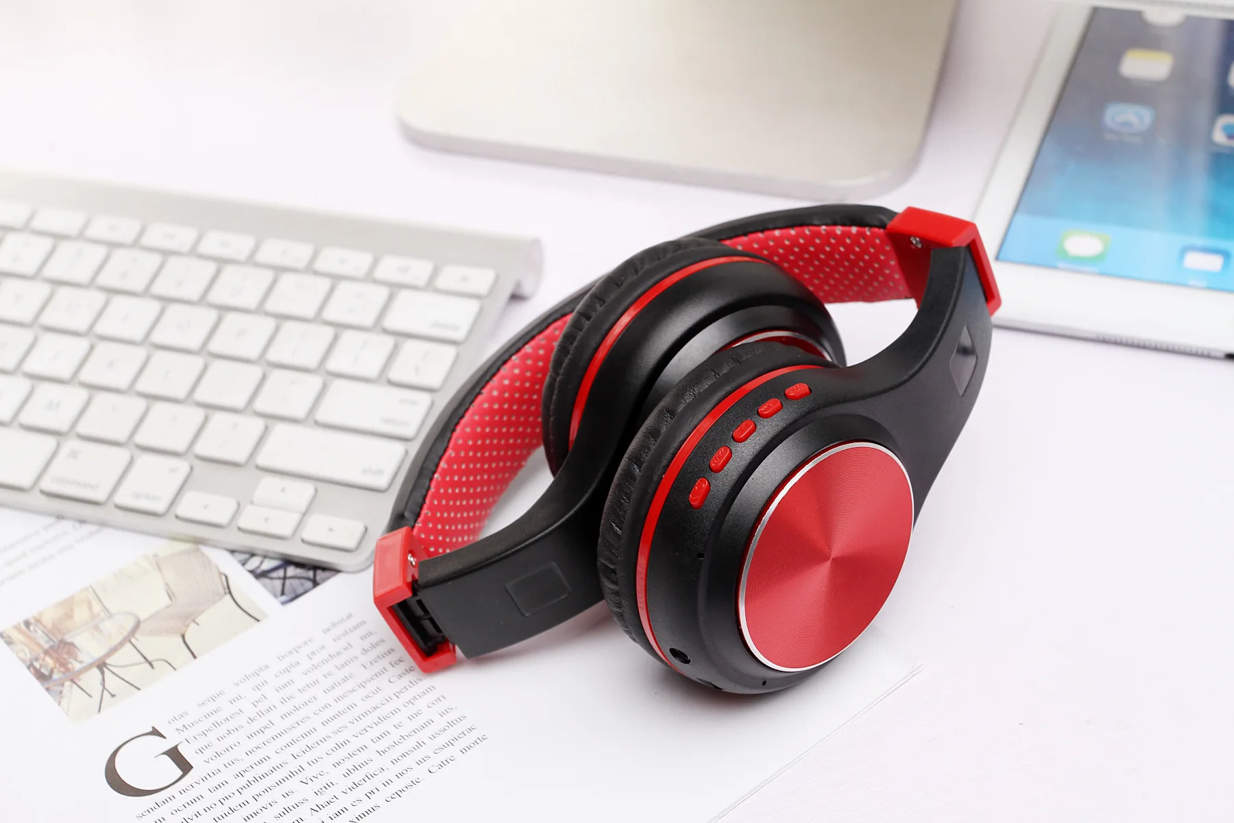 Yulass Earphones Wireless Red Latest Model Big Headphone Men Women Sports Bluetooth Headphones for Running
Yulass Earphones Wireless Red Latest Model Big Headphone Men Women Sports Bluetooth Headphones for Running