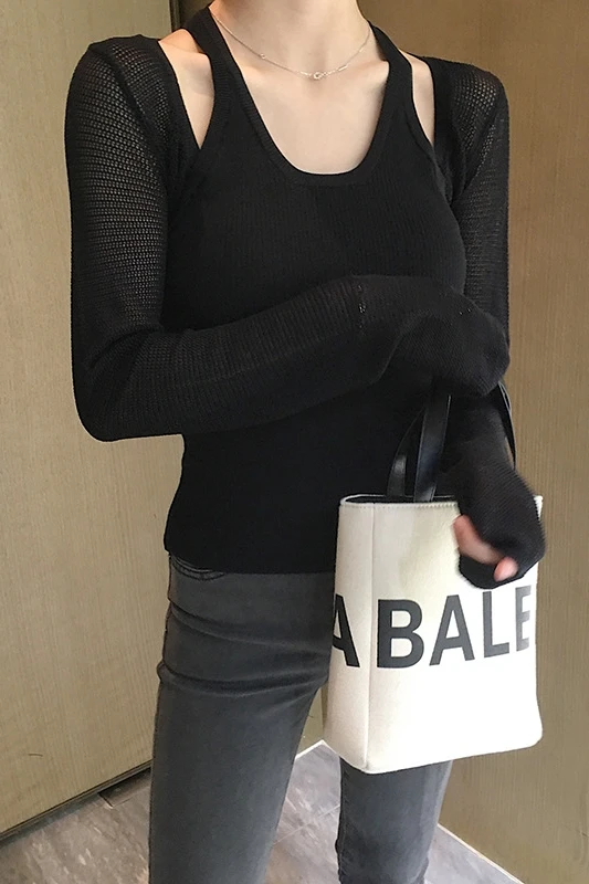 Fake Two-Piece Sexy off-Shoulder Sweater Top Women's Long-Sleeved Fashion 2020 Autumn New Soft Girl Slim Bottoming Shirt
Fake Two-Piece Sexy off-Shoulder Sweater Top Women's Long-Sleeved Fashion 2020 Autumn New Soft Girl Slim Bottoming Shirt