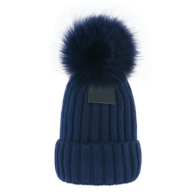 G2022 Cheap Wholesale beanie New Winter caps Knitted Hats Women bonnet Thicken Beanies Raccoon Fur Pompoms Warm Caps pompon hats
G2022 Cheap Wholesale beanie New Winter caps Knitted Hats Women bonnet Thicken Beanies Raccoon Fur Pompoms Warm Caps pompon hats