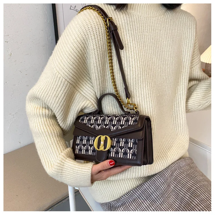 Women's Handbags Crossbody Bags Retro Shoulder Bag Tide Ins Messenger Bag Online Celebrity Chain Small Square Bag Purse
Women's Handbags Crossbody Bags Retro Shoulder Bag Tide Ins Messenger Bag Online Celebrity Chain Small Square Bag Purse