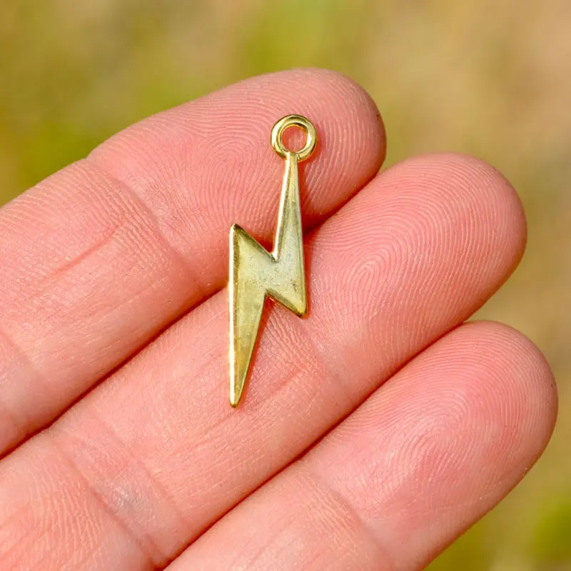 24pcs/lot Lightning Bolt Pendant DIY Handmade Women Gold Tones Necklace Tones Earrings Charms Findings Jewelry Making
24pcs/lot Lightning Bolt Pendant DIY Handmade Women Gold Tones Necklace Tones Earrings Charms Findings Jewelry Making