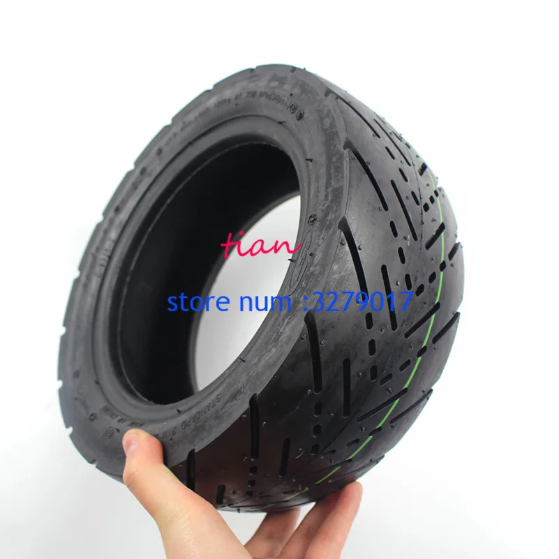 11 inch City Road Tubeless Inflatable Tyre for Electric Scooter Speedual Plus Zero 11x Dualtron Thunder 90/65-6.5 Without Tube
11 inch City Road Tubeless Inflatable Tyre for Electric Scooter Speedual Plus Zero 11x Dualtron Thunder 90/65-6.5 Without Tube